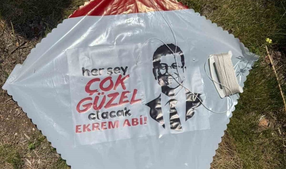 Gençlik Şöleni’nde Ekrem İmamoğlu’nun yer aldığı uçurtmalar dağıtıldı Kırşehir Belediyesi tarafından düzenlenen Gençlik Şöleni’nde, tutuklu bulunan Ekrem İmamoğlu’nun