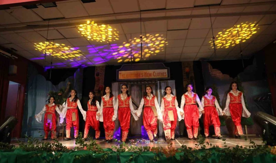 Gaziantep Kolej Vakfı Özel Ortaokulu’ndan 30 kişilik dev bir öğrenci