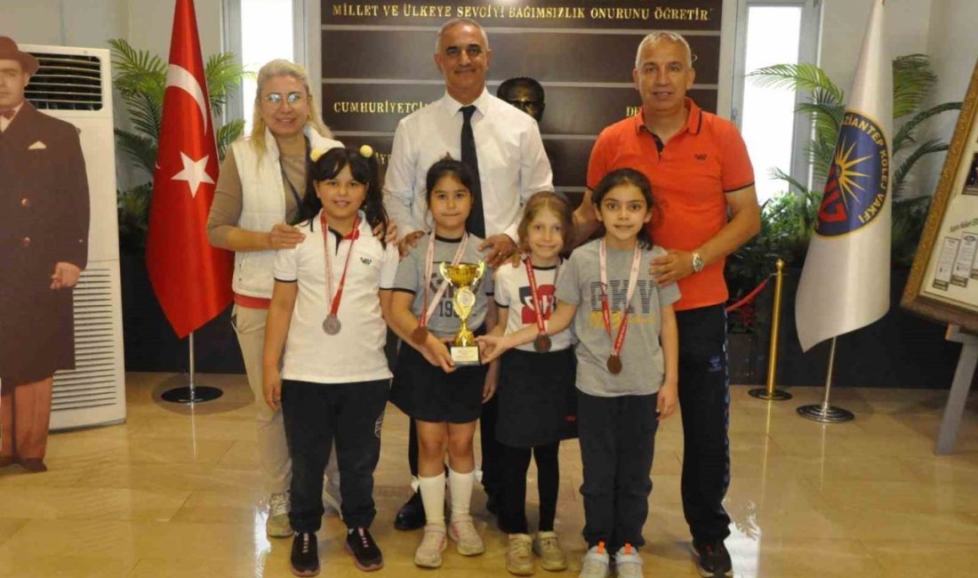 Kuruluşunun 61.yılını çeşitli etkinliklerle kutlayan Gaziantep Kolej Vakfı Özel Okulları