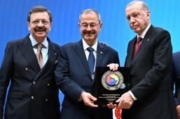 GSO TOBB delegelerine hizmet şeref belgesi verildi Türkiye Odalar ve Borsalar Birliği (TOBB) 2025 Yılı Hizmet Şeref