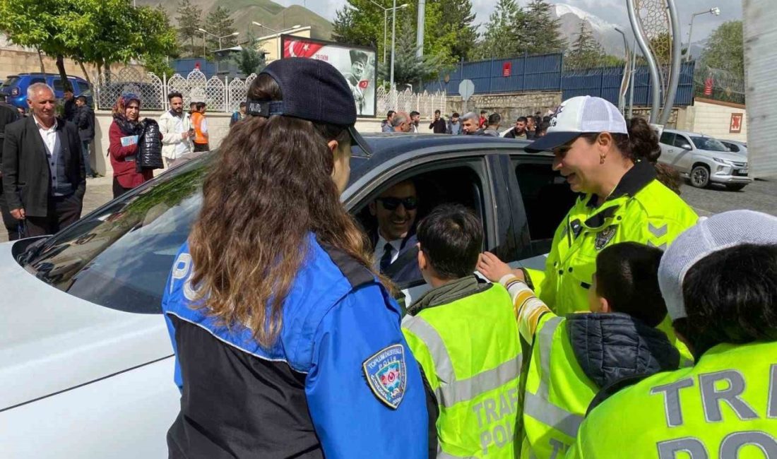 Hakkari’de özel öğrencilere trafik bilinci eğitimi Hakkari İl Emniyet Müdürlüğü Toplum Destekli Polislik Şube Müdürlüğü ile