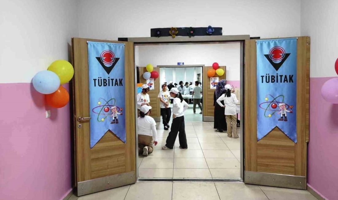 Hilalkent 125. Yıl İmam Hatip Ortaokulu öğrencileri bilim fuarında hünerlerini sergiledi Erzurum’un Yakutiye ilçesinde bulunan Hilalkent 125. Yıl İmam Hatip Ortaokulu,