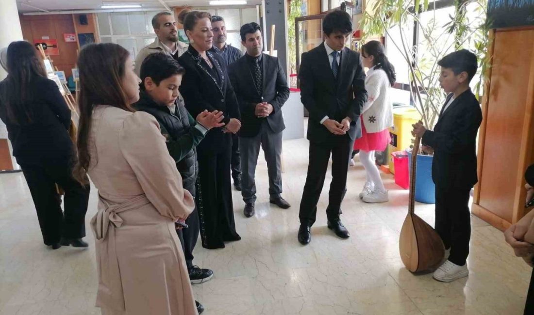 Hınıs’ta anlamlı etkinlik Atatürk Üniversitesi Hınıs Meslek Yüksekokulu ve Hınıs Milli Eğitim Müdürlüğü