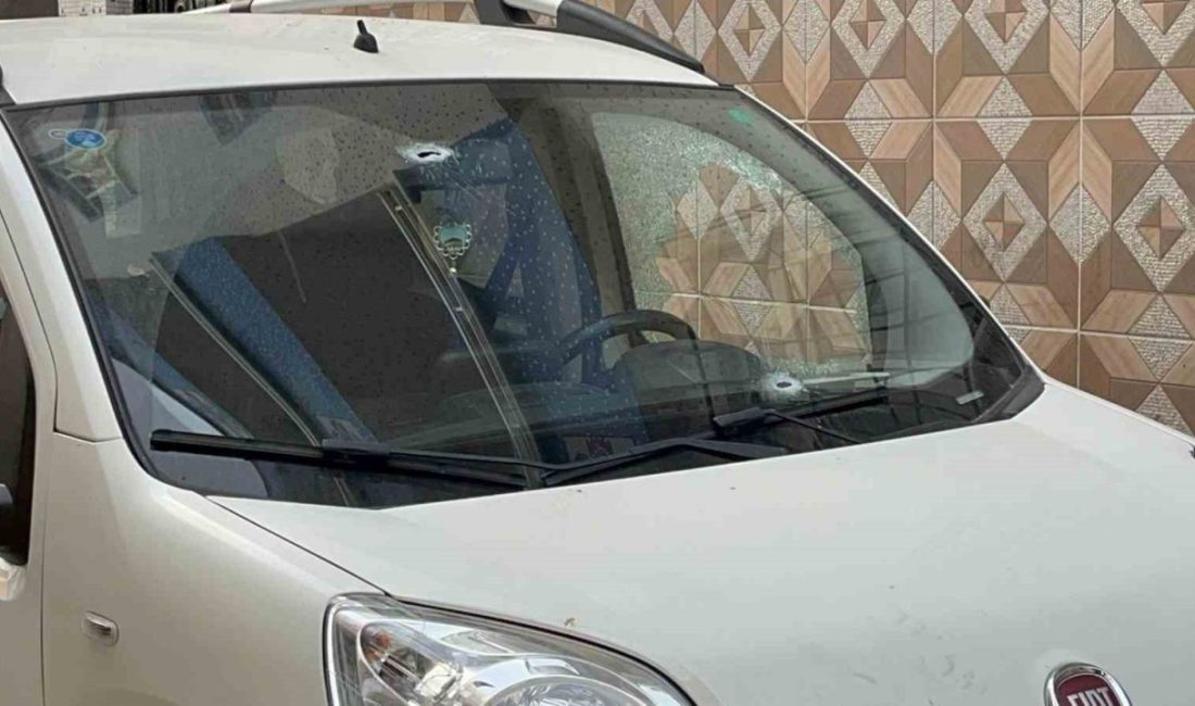 Husumetlisine pusu kurup 5 el ateş etti: 1 yaralı Bursa’nın Yıldırım ilçesinde sabah saatlerinde evine dönen adam silahlı saldırıya
