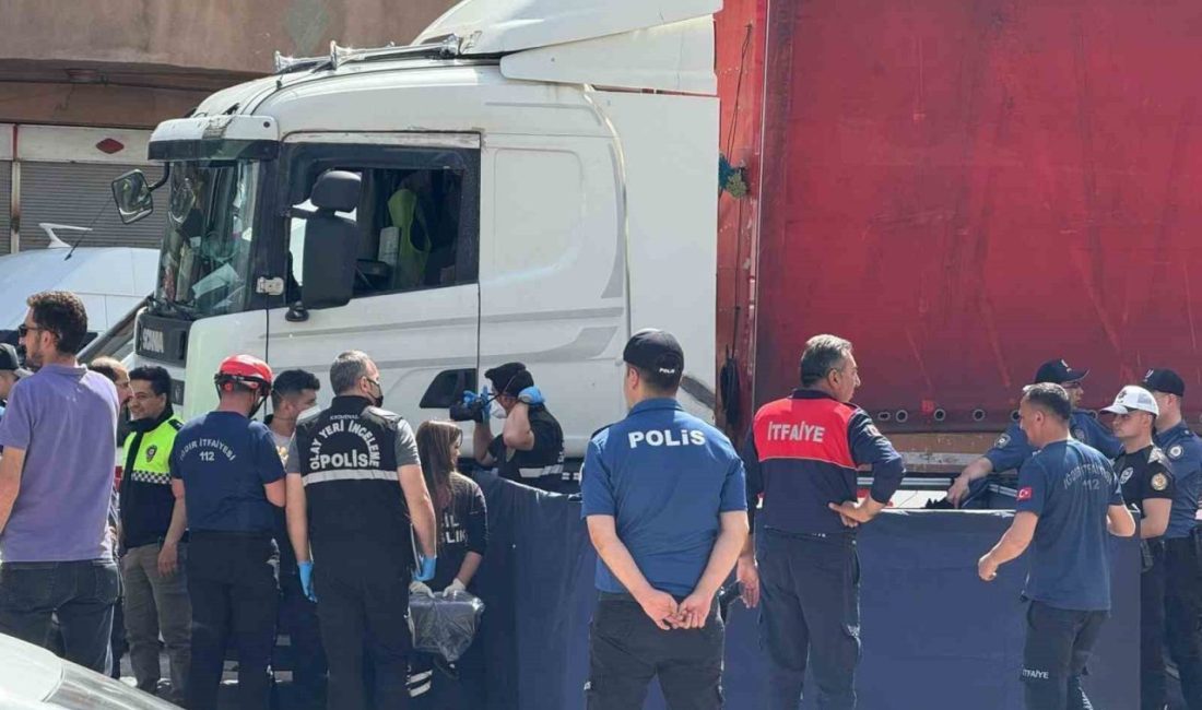 Iğdır’da karşıdan karşıya geçmeye çalışan kadın hayatını kaybetti Iğdır’da yolun karşısına geçmeye çalışan kadına tır çarptı. Tırın altında