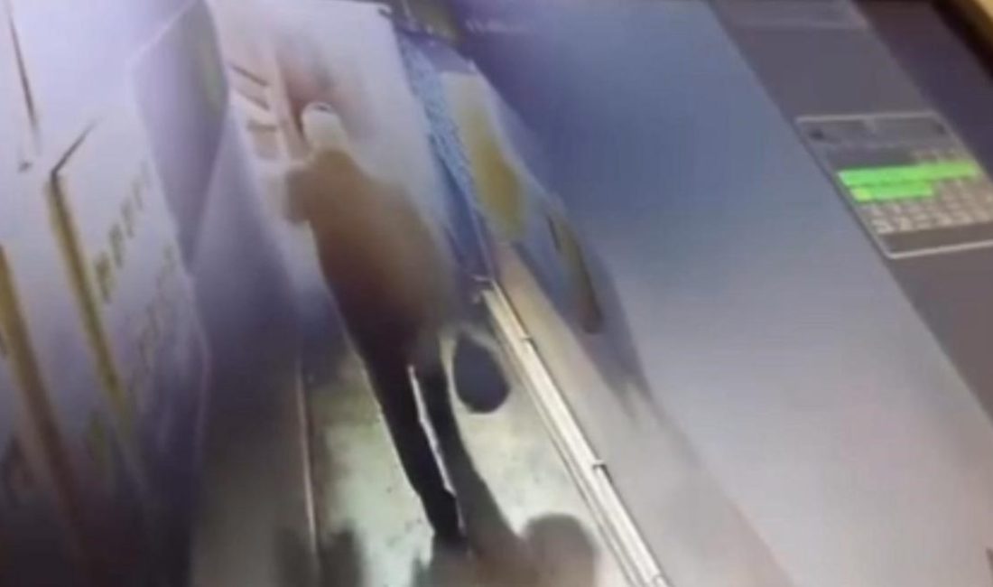 Elazığ’da iki farklı adreste motosiklet hırsızlığı yaşandı. Güvenlik kameralarına yansıyan