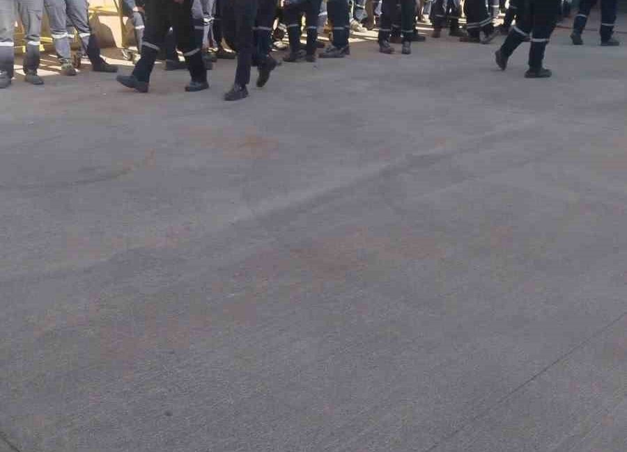 Bursa’nın İnegöl ilçesinde faaliyet gösteren AKİA otobüs fabrikasında işçiler eylem