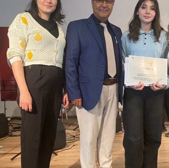 Yunus Emre Haftası kapsamında yapılan yarışmada il birincisi olan İnönü