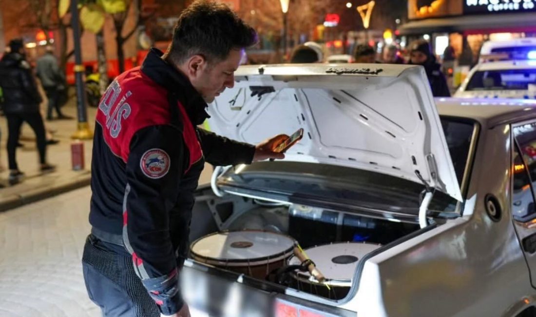 Isparta’da akşam saatlerinde gerçekleştirilen trafik ve asayiş uygulamasında 186 kişi