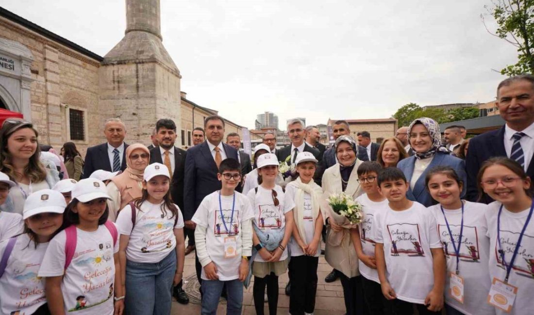 İstanbul İl Milli Eğitim Müdürlüğü tarafından yürütülen Geleceğin Yazarları Projesi