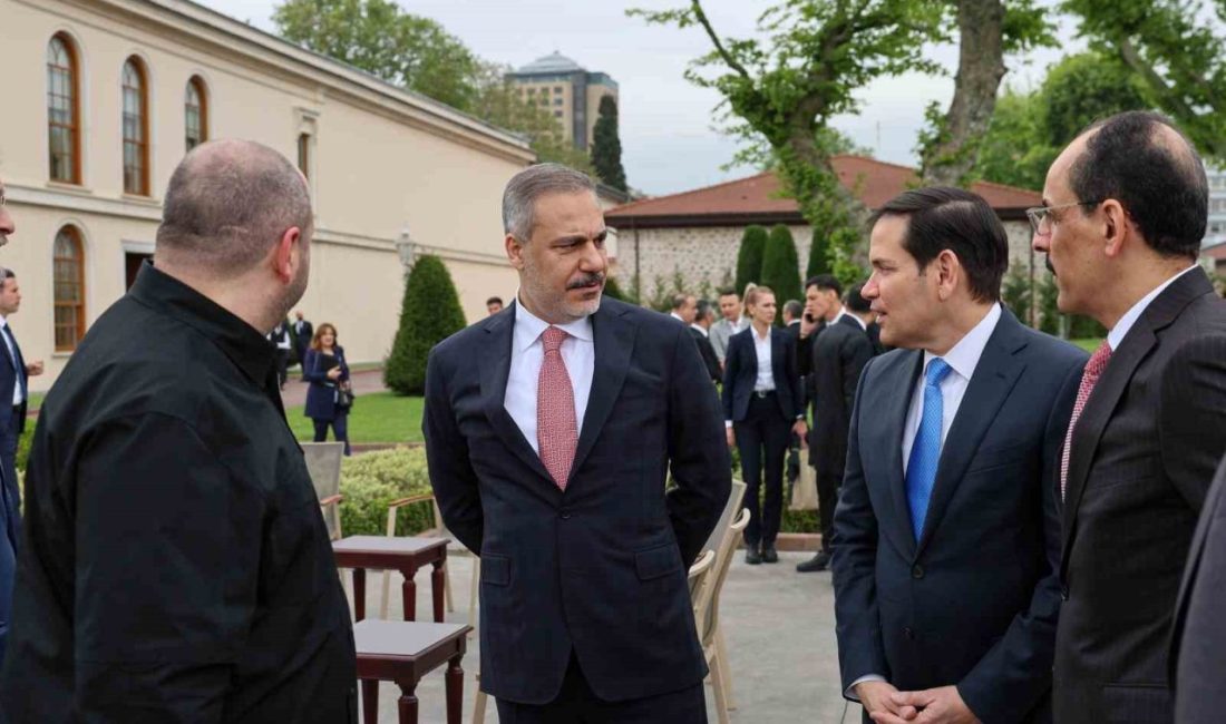 Dışişler Bakanı Hakan Fidan’ın, İstanbul’da kurulan barış masasına katılan heyette