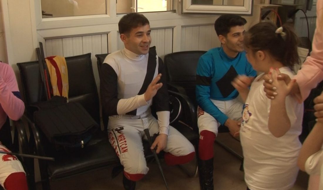 Engelliler Haftası Koşusu’nda attan düşerek beyin kanaması geçiren jokey Mertcan