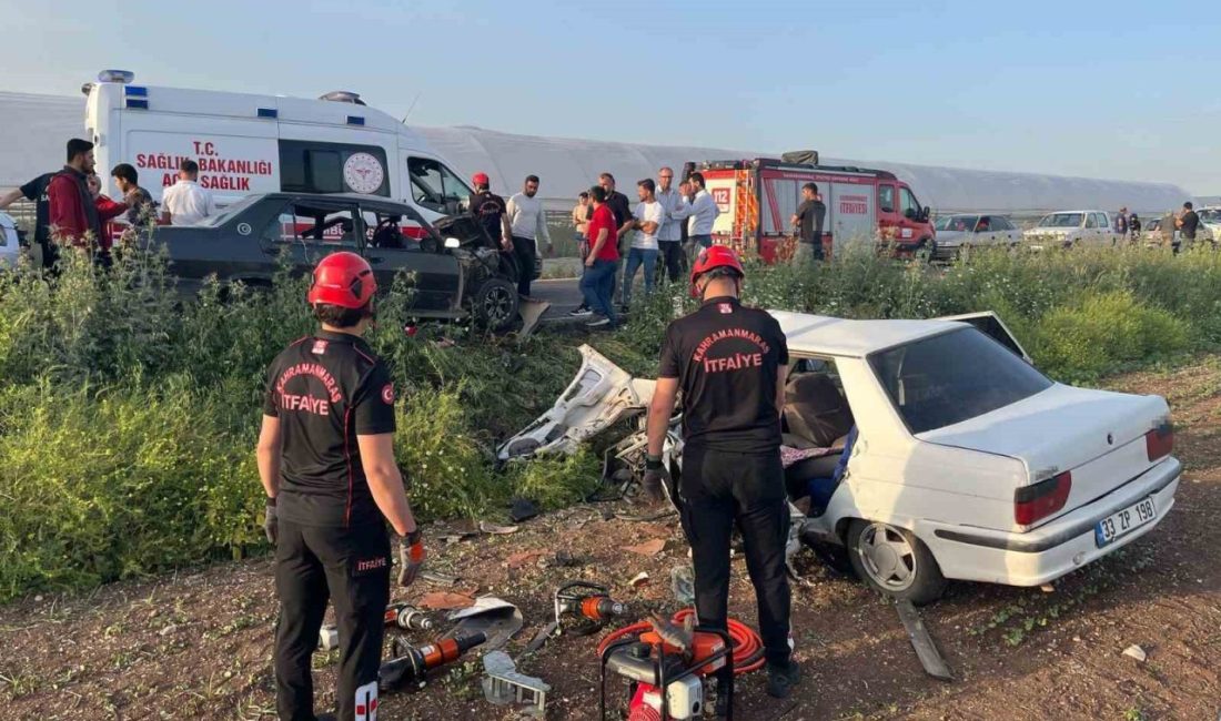 Kahramanmaraş’ta iki otomobilin kafa kafaya çarpışması sonucu meydana gelen trafik