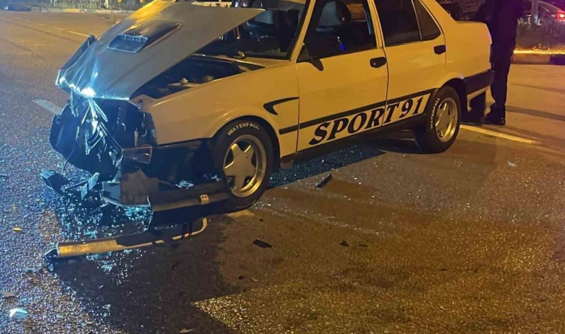 Karabük’te iki otomobil çarpıştı: 4 yaralı Karabük’te iki otomobilin çarpışması sonucu meydana gelen trafik kazasında 4