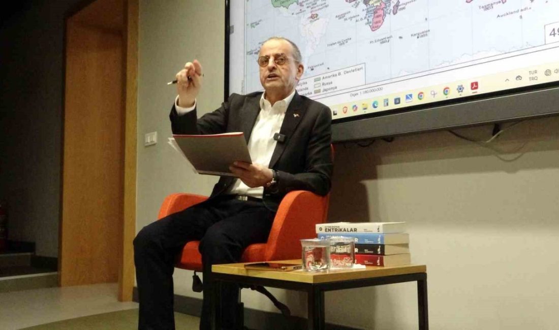 Gazeteci-yazar Nuh Albayrak, Kartal Anadolu İmam Hatip Lisesi’nde düzenlenen söyleşide