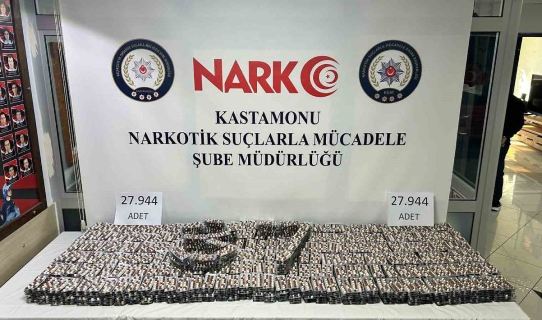 Kastamonu’da uyuşturucu tacirlerine mahkemeden ceza yağdı Kastamonu’da polis ekiplerince durdurulan bir araçta yapılan aramada 27 bin