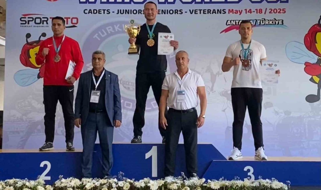 Kemer’in Kick Boks sporcuları dünya şampiyonasından dört madalyayla döndü Kemer Belediye Başkanı Necati Topaloğlu öncülüğünde kurulan Kemer Belediyesi Kick