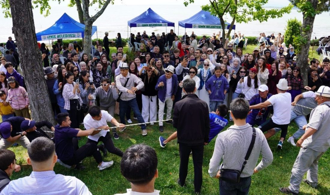 Kırgız Cumhuriyeti’nin her yıl geleneksel olarak düzenlediği Kırgız Şenlikleri, bu