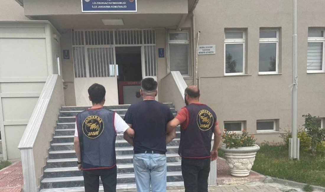 Kırklareli’nde 5 ayrı suçtan 23 yıl 11 ay hapis cezası ile aranan hükümlü yakalandı Kırklareli’nde 23 yıl 11 ay 25 gün kesinleşmiş hapis cezası