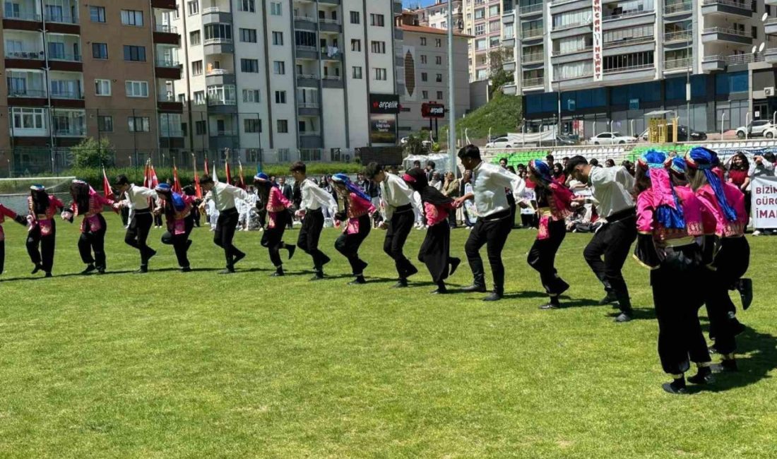 Kızılcahamam’da 19 Mayıs coşkuyla kutlandı Kızılcahamam’da 19 Mayıs Atatürk’ü Anma Gençlik ve Spor Bayramı, ilçe