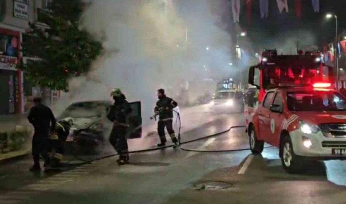 Tekirdağ’ın Çerkezköy ilçesinde bir otomobil, sürücüsü çalıştırdığı anda patlamalarla birlikte