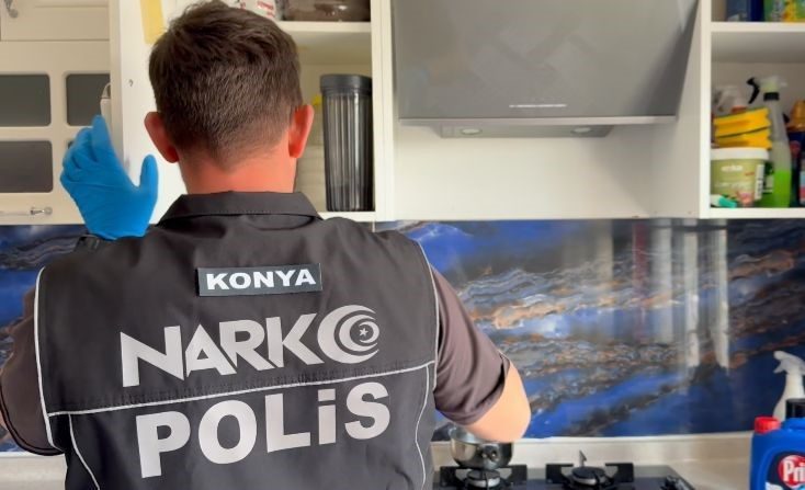 Konya’da narkotik operasyonu: 63 tutuklama Konya’da polis ekipleri tarafından son 2 haftada yapılan 80 operasyonda