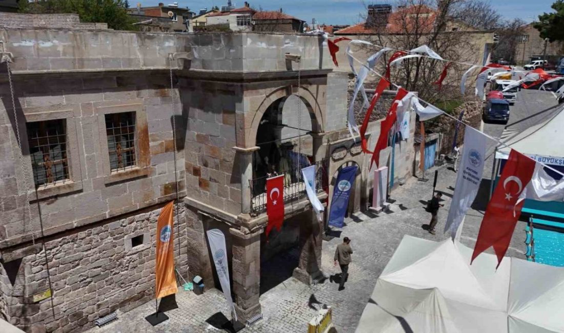 Kayseri Büyükşehir Belediyesi tarafından açılan Koramaz Vadisi Müzesi’nde hem Koramaz