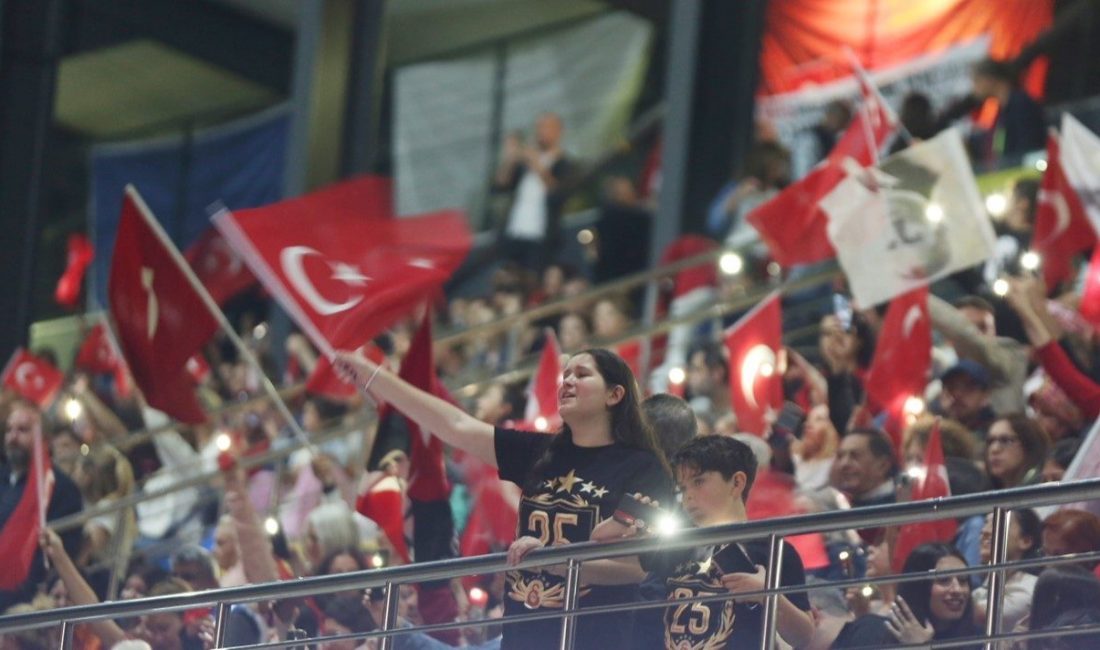 19 Mayıs Atatürk’ü Anma, Gençlik ve Spor Bayramı Küçükçekmece’de coşkuyla