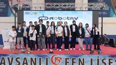Tavşanlı 15 Temmuz Fen Lisesinde yapılan Ulusal Robotav Robot yarışmasında