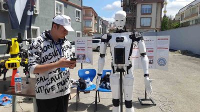 Samsun’un Vezirköprü ilçesinde düzenlenen TÜBİTAK 4006 Bilim Fuarı’nda, lise öğrencileri