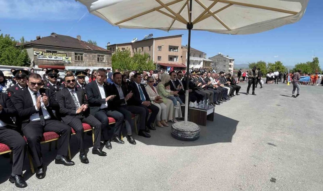 Malazgirt’te 19 Mayıs coşkusu Muş’un Malazgirt ilçesinde 19 Mayıs Atatürk’ü Anma, Gençlik ve Spor