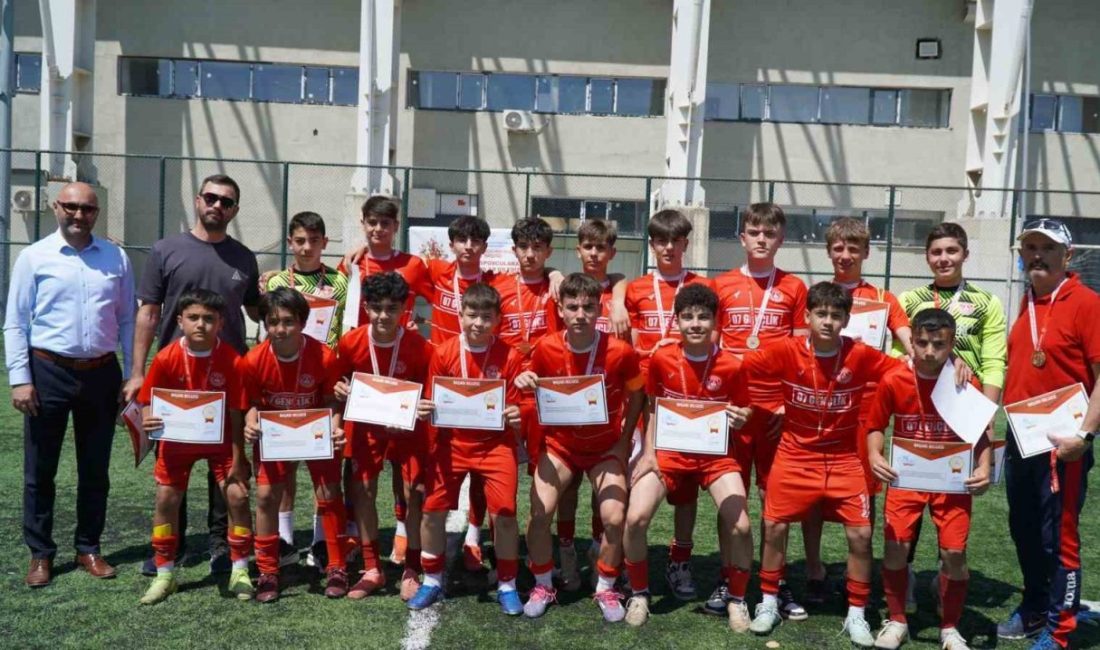 Gençlik ve Spor Bakanlığı tarafından düzenlenen Okul Sporları Yıldız Kızlar