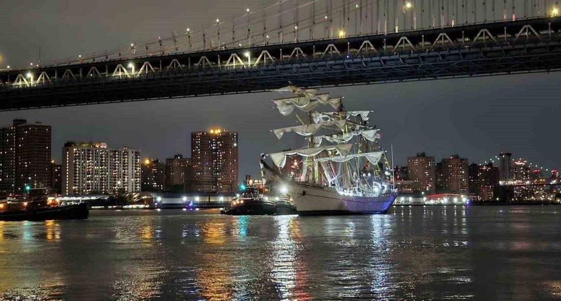 ABD’nin New York şehrinde Meksika Donanması’na ait eğitim gemisi Cuauhtemoc’un