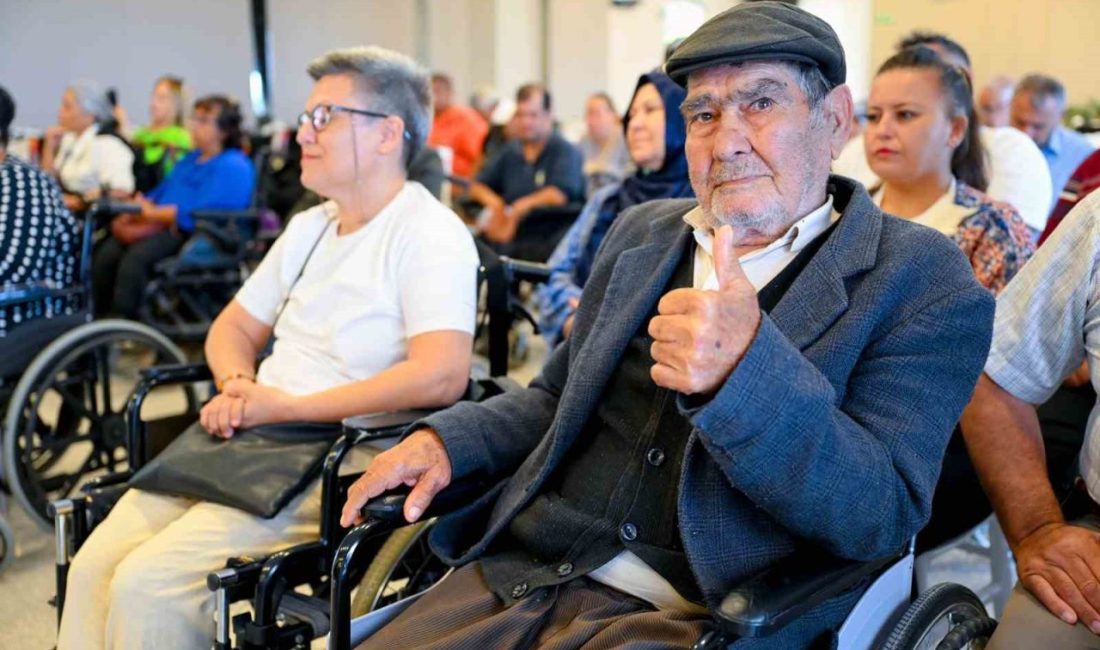 Mersin’de ihtiyaç sahibi 60 engelliye akülü sandalye dağıtıldı. Büyükşehir Belediyesi