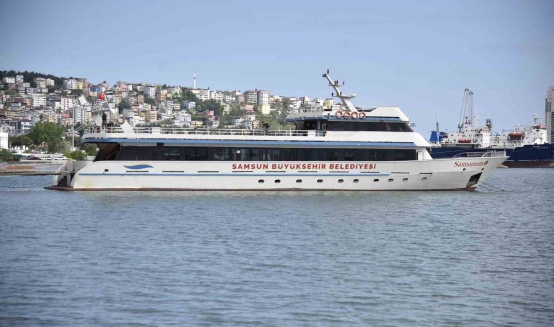 Samsun Büyükşehir Belediyesi’nin şehrin güzelliklerini herkese tanıttığı Samsunum-1,2,3 gemileri ile
