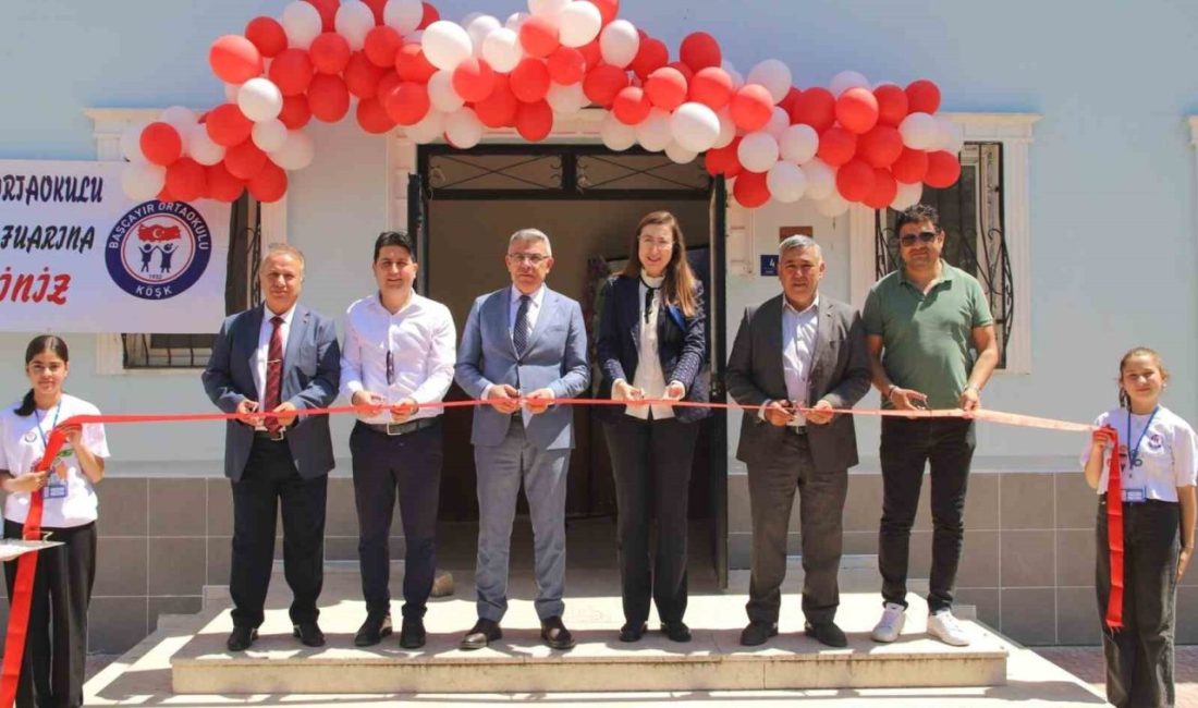 Aydın’ın Köşk ilçesinde bulunan Başçayır Ortaokulu öğrencileri, hazırladıkları projelerini bilim
