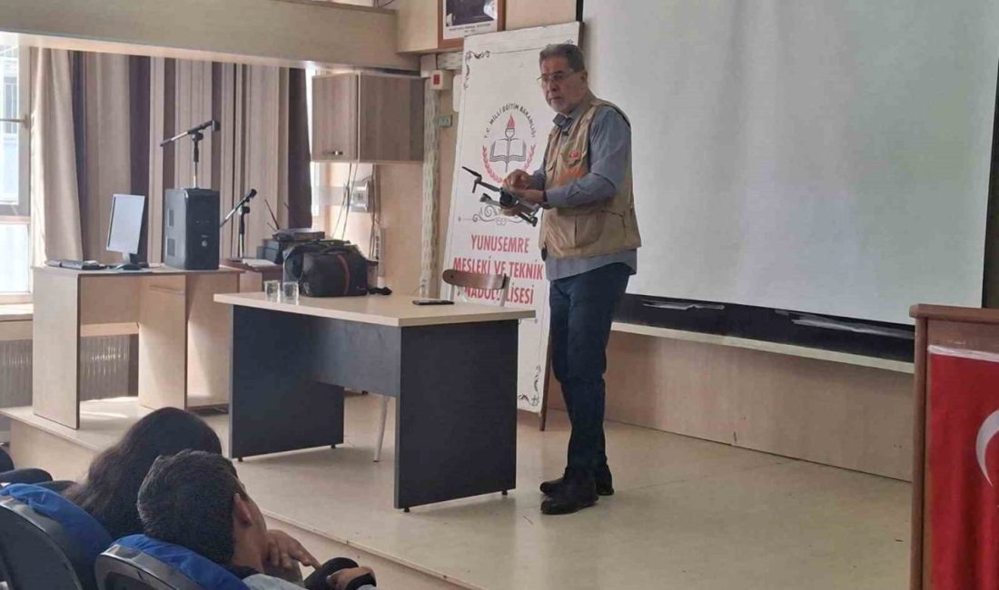 Manisa Çalışan Gazeteciler Derneği Başkanı Sürekli Basın Kartı Sahibi Turgay