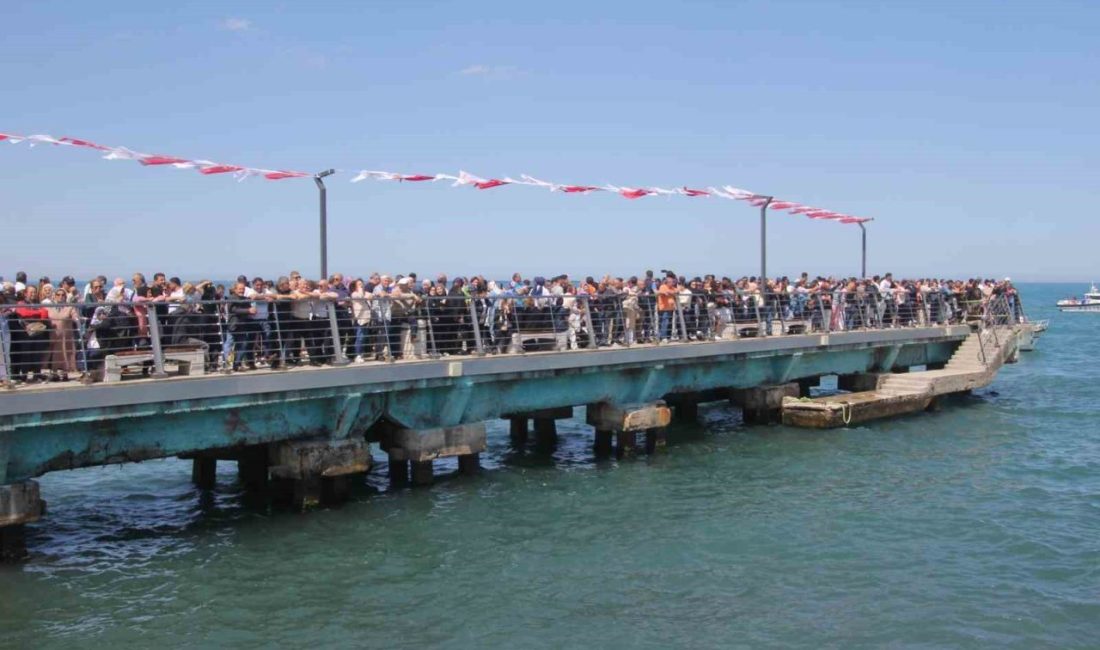Ordu’nun sakin şehrinde ‘Mayıs Yedisi’ coşkusu Ordu’nun sakin şehir unvanına sahip Perşembe ilçesinde, belediye tarafından organize