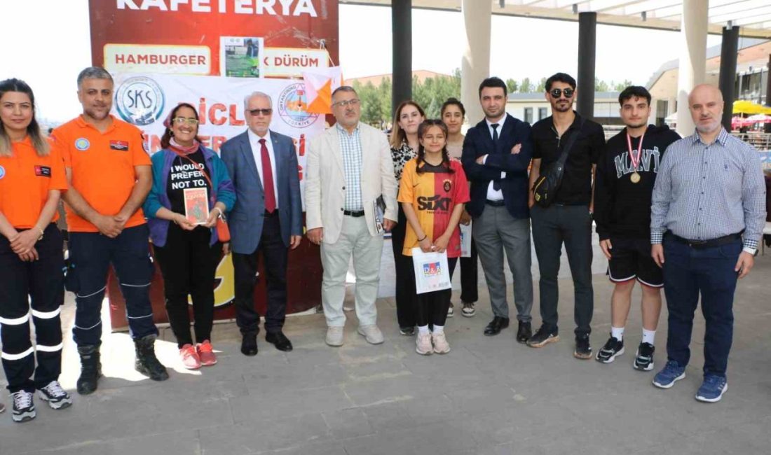 Oryantiring yarışmasına katılanlara tatlı ikram edildi Diyarbakır’da Meşhur Kadayıfçı Sıtkı Usta, 19 Mayıs Atatürk’ü Anma, Gençlik