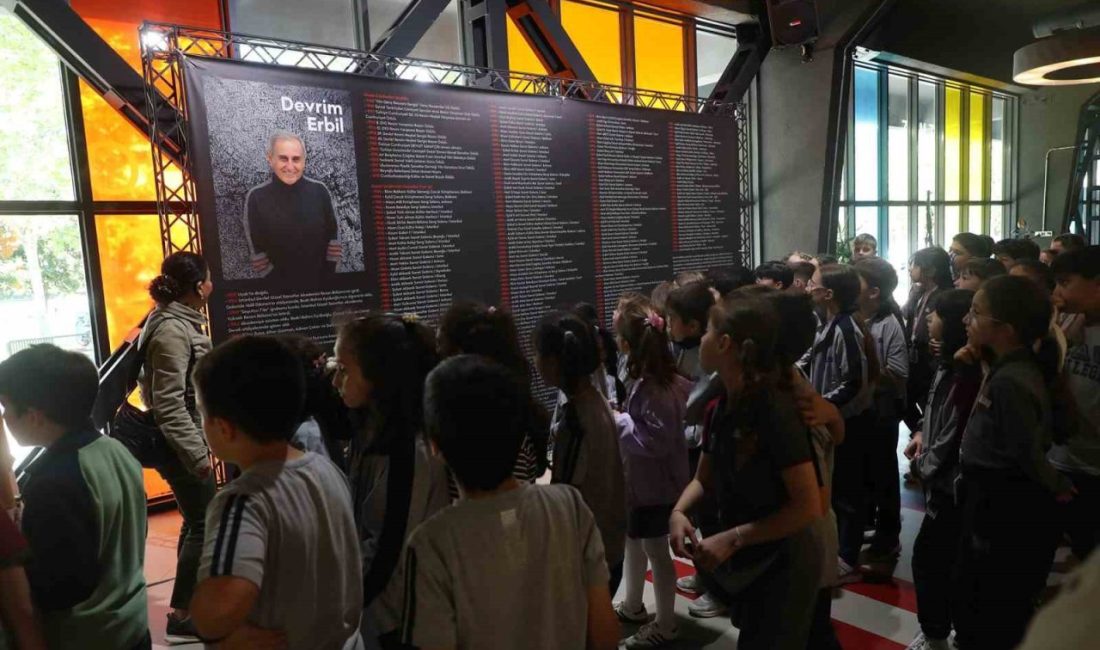OSM’de miniklerin rengarenk sanat buluşması Sakarya Büyükşehir Belediyesi, Ofis Sanat Merkezi’nde (OSM) genç nesilleri kültür