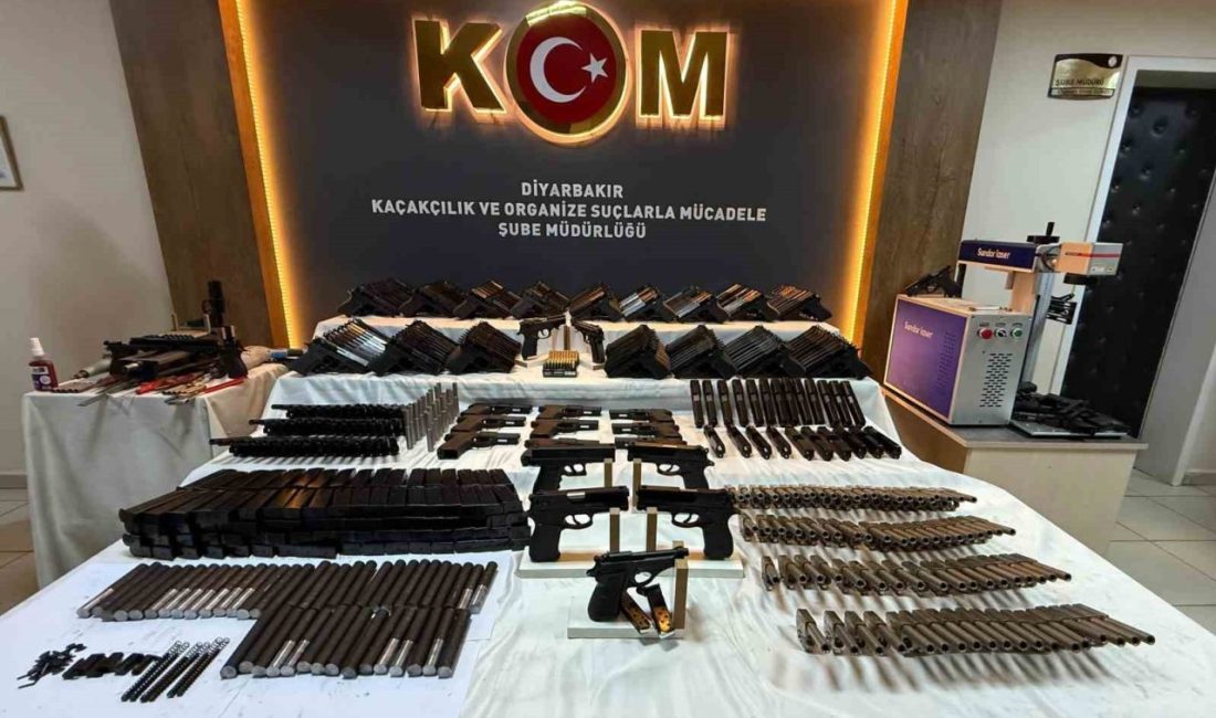 Oyuncakçı görünümündeki iş yerinden cephane çıktı: 4 gözaltı Diyarbakır’da oyuncakçı dükkanı görünümündeki iş yerinde çok sayıda silah ele