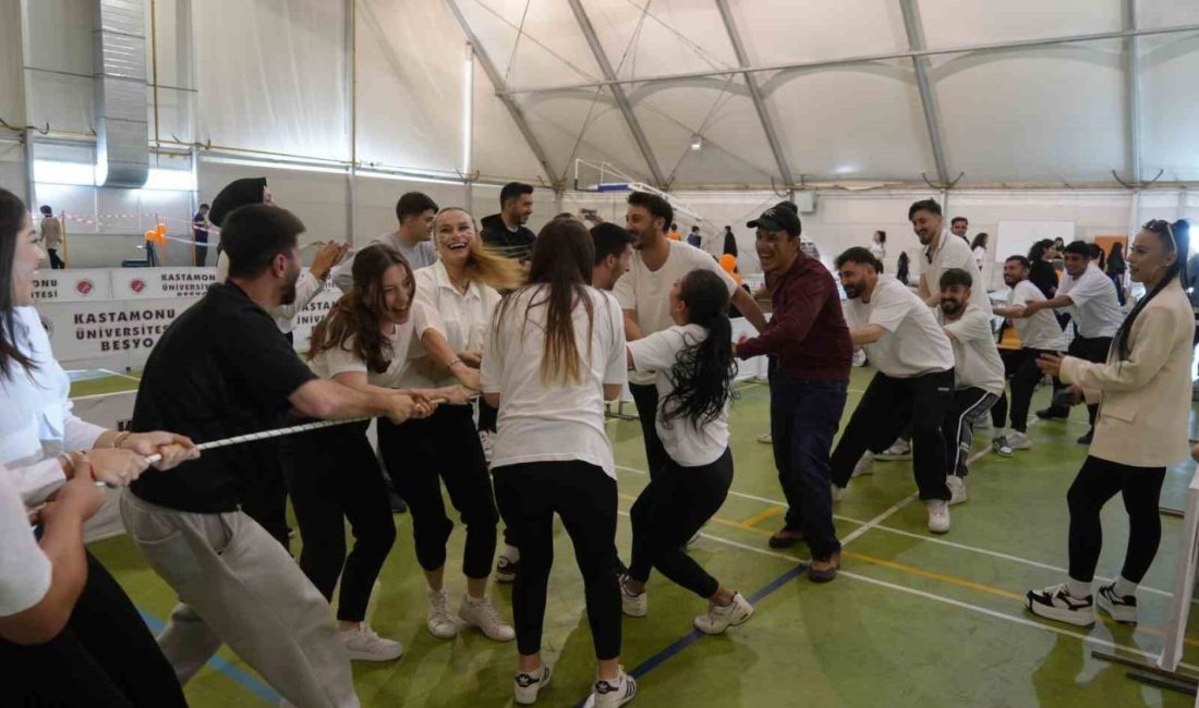 Kastamonu’da üniversite ve lise öğrencileri ile özel bireyleri buluşturan spor