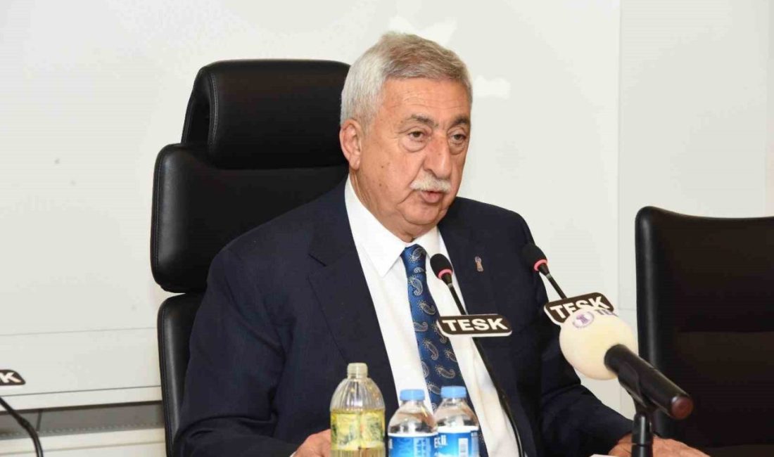 Palandöken: “Terörsüz Türkiye birlik ve beraberliğimizi pekiştirir” Türkiye Esnaf ve Sanatkarları Konfederasyonu (TESK) Genel Başkanı Bendevi Palandöken,