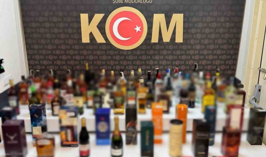 Polis kaçak alkollü içki ve mermi ele geçirdi Afyonkarahisar’da polis tarafından bir şahsın adresine düzenlenen baskında 72 adet