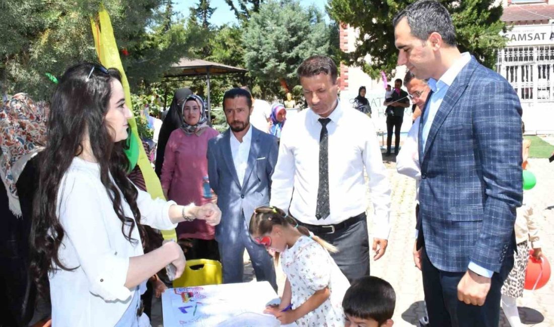 Samsat çocuk şenliği coşkuyla gerçekleştirildi Adıyaman’ın Samsat ilçesinde çocuk şenliği programı gerçekleştirildi. Samsat İlçe Milli