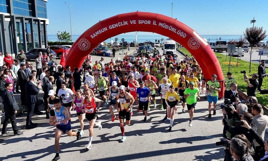 19 Mayıs Atatürk’ü Anma, Gençlik ve Spor Bayramı kutlamaları çerçevesinde