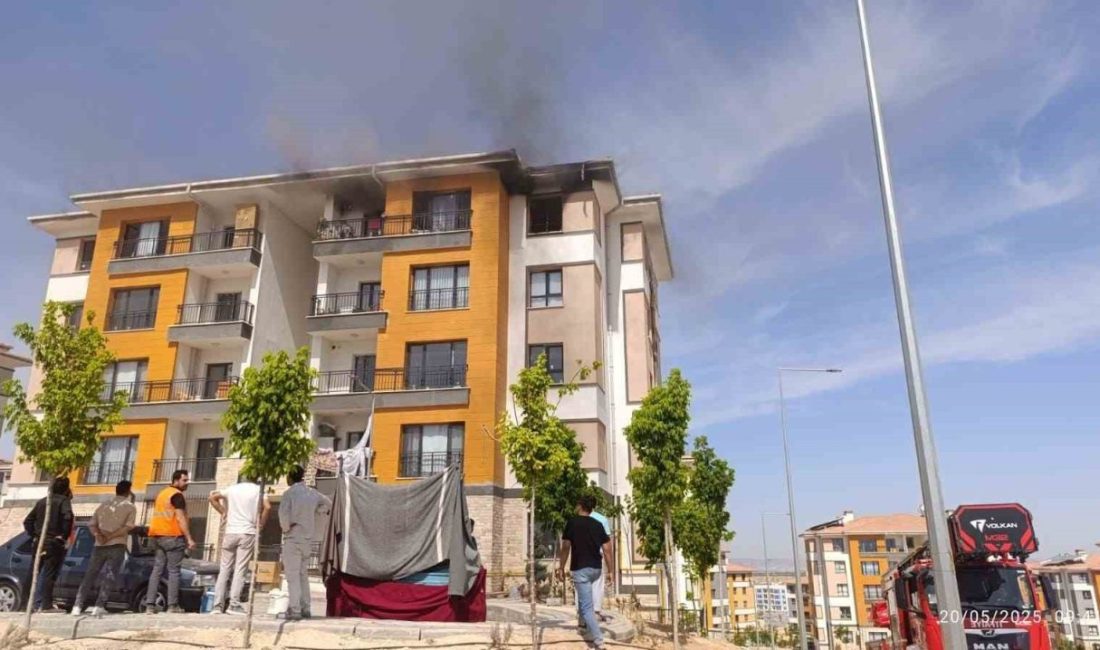 ŞANLIURFA (İHA) – Şanlıurfa’nın Birecik ilçesinde, 5 katlı bir binanın