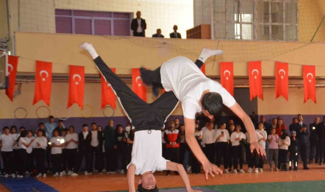 Sarıkamış’ta 19 Mayıs Atatürk’ü Anma, Gençlik ve Spor Bayramı coşku