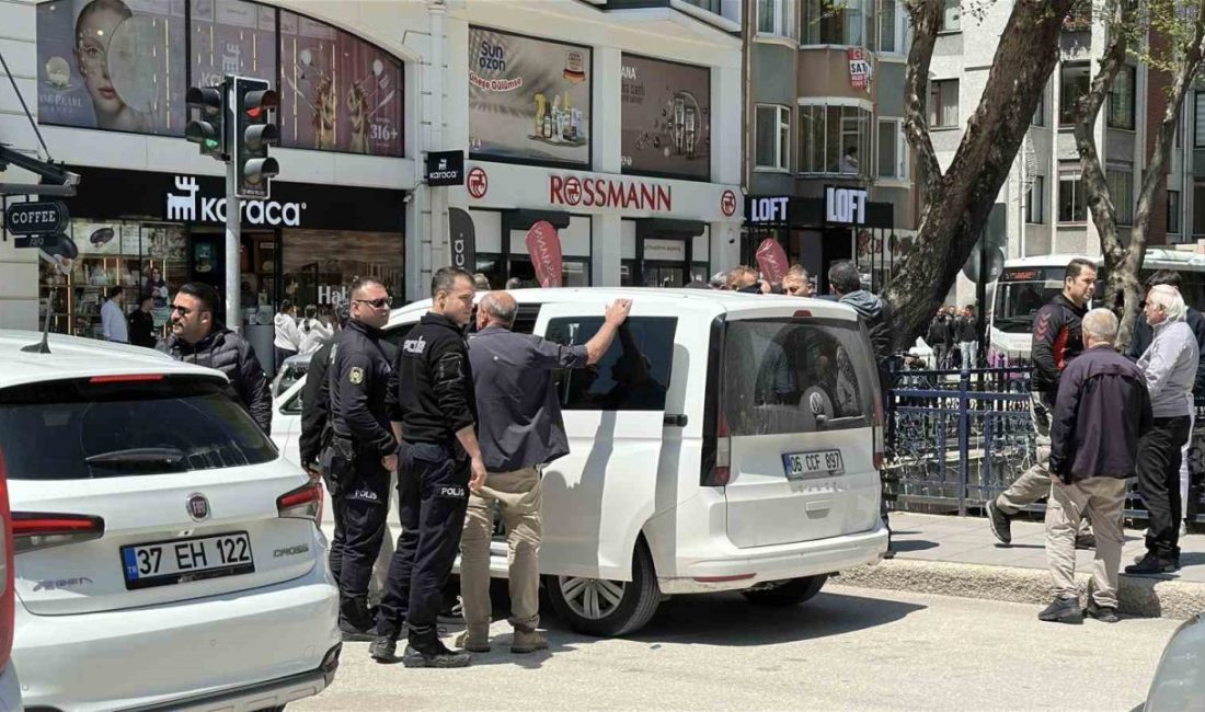 Kastamonu’da husumetli iki kişi arasında silahlı kavga çıktı. Olayda can