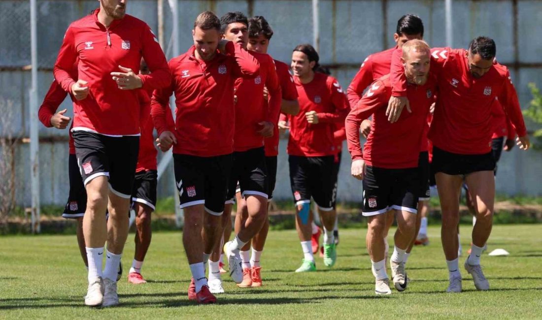 Sivasspor’da Samsunspor maçı hazırlıkları devam ediyor Trendyol Süper Lig 36. hafta maçında deplasmanda Samsunspor ile karşılaşacak